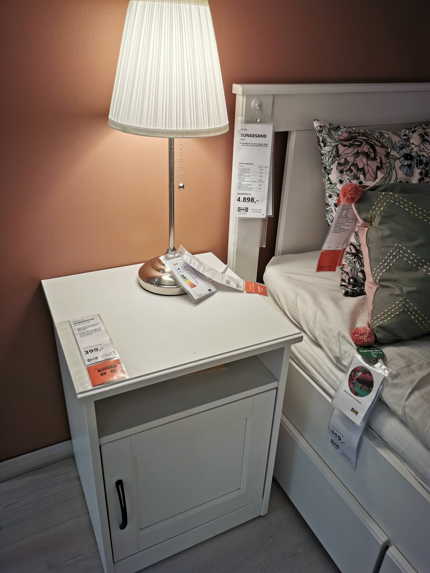 Versatile and timeless The SONGESAND series from IKEA